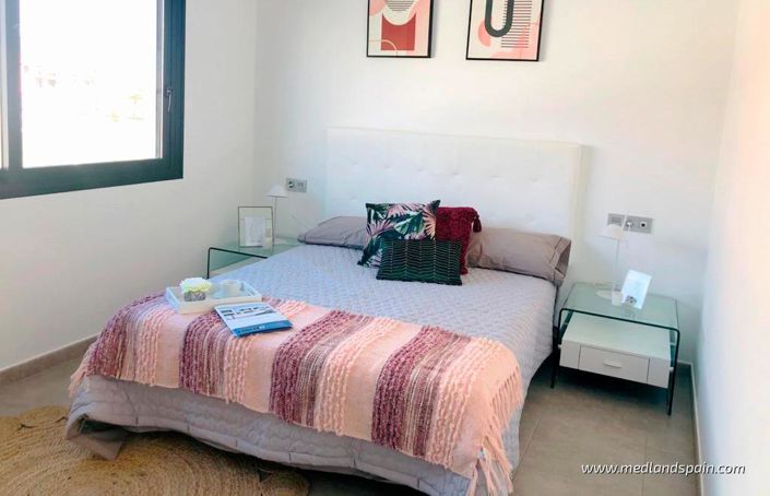 Image No.6-3 Bed Apartment for sale