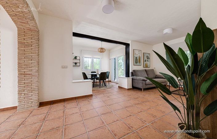 Image No.8-2 Bed Villa for sale
