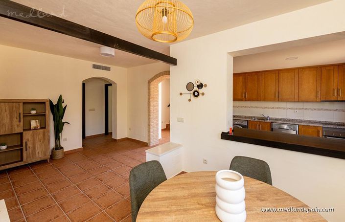 Image No.9-2 Bed Villa for sale