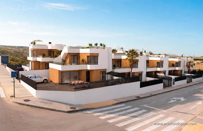 Image No.15-3 Bed Villa for sale