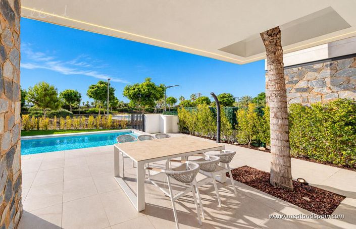 Image No.3-3 Bed Villa for sale