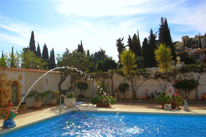 Image No.1-Villa de 5 chambres à vendre à Fuengirola