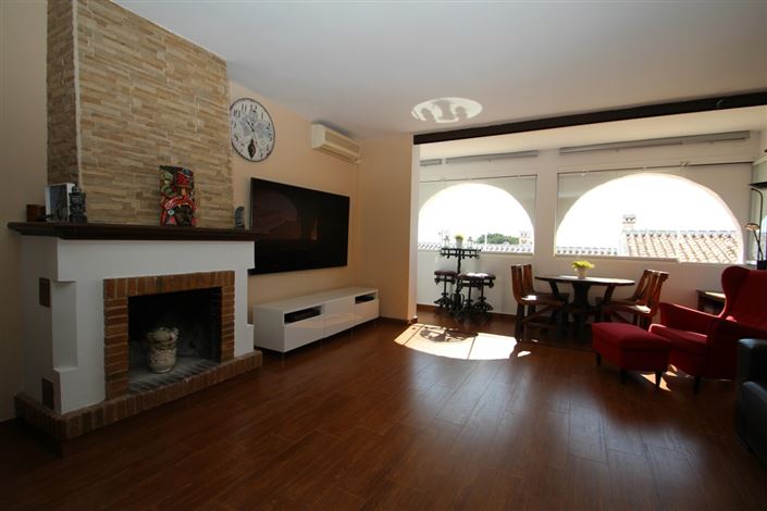 Image No.3-3 Bed Townhouse for sale