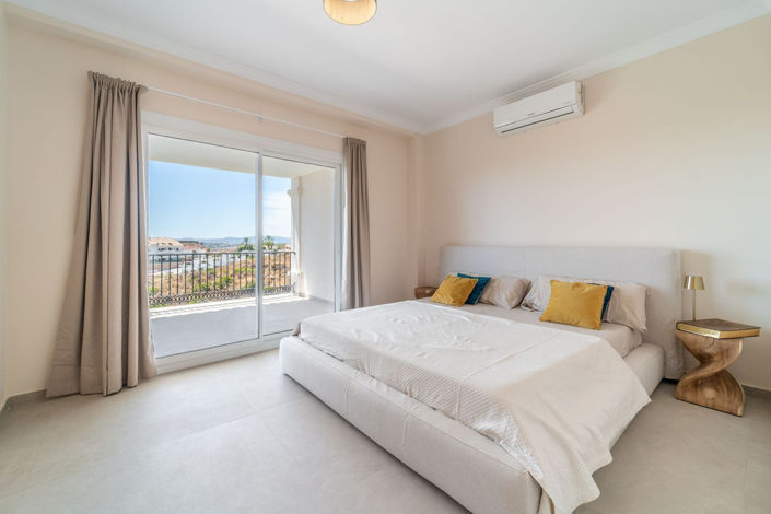 Image No.18-4 Bed Villa for sale