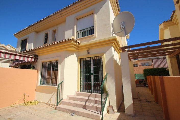 Image No.1-3 Bed Villa for sale