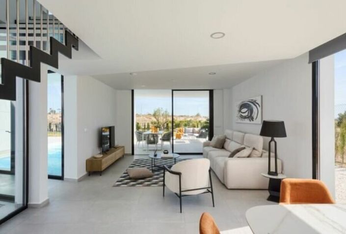 Image No.10-4 Bed Villa for sale