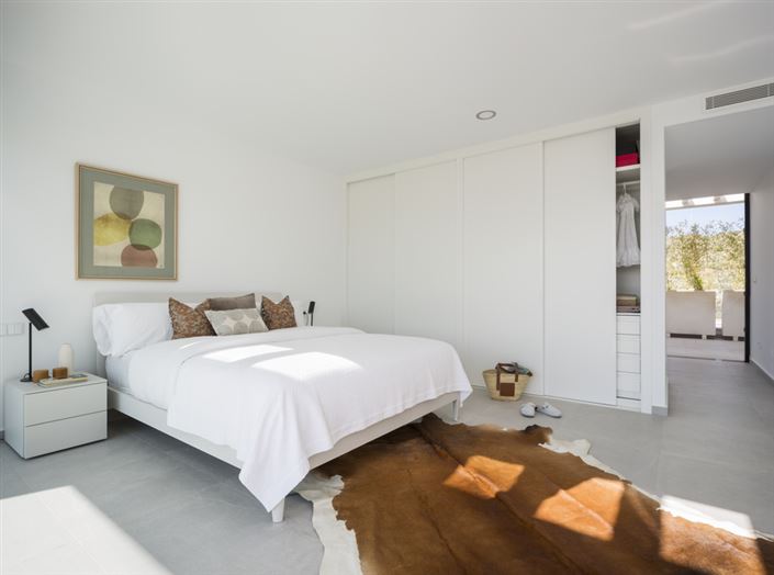 Image No.6-3 Bed Villa for sale