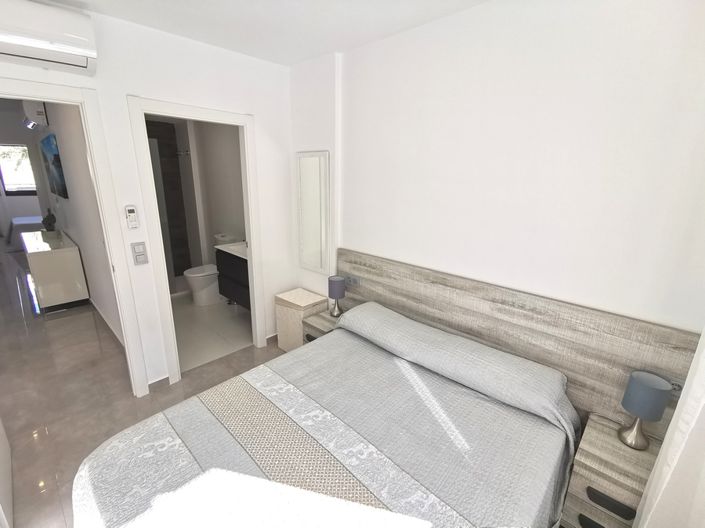 Image No.8-3 Bed Apartment for sale