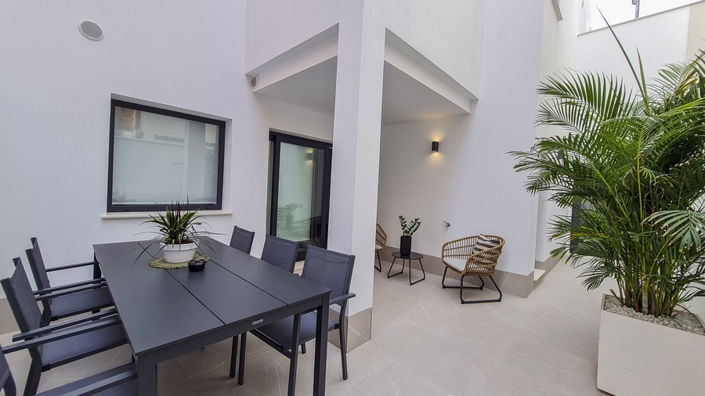 Image No.22-4 Bed Villa for sale