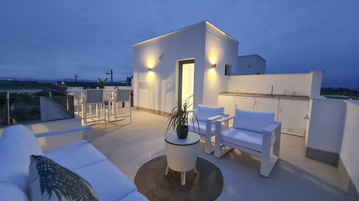 Image No.28-4 Bed Villa for sale