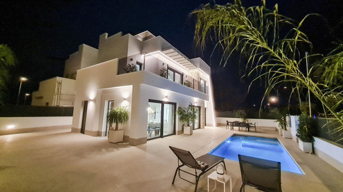 Image No.31-4 Bed Villa for sale