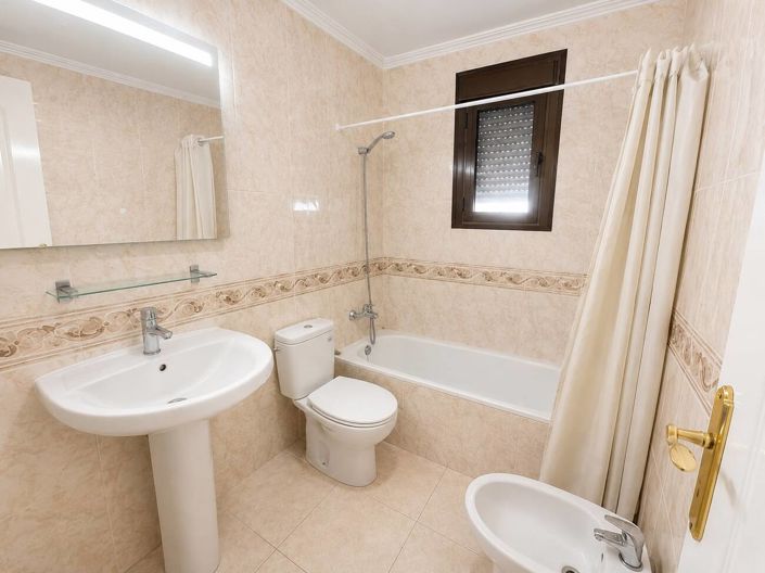 Image No.10-2 Bed Apartment for sale
