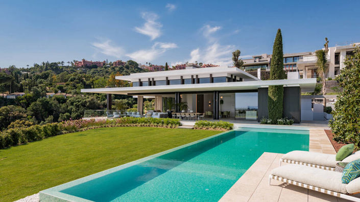 Image No.1-6 Bed Villa for sale
