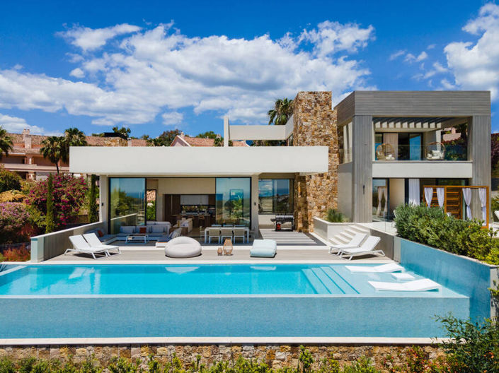Image No.1-Villa de 5 chambres à vendre à Nueva Andalucia