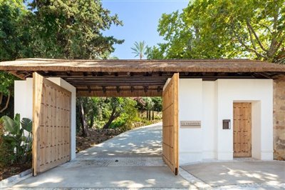 74654-for-sale-in-marbella-3975072-large