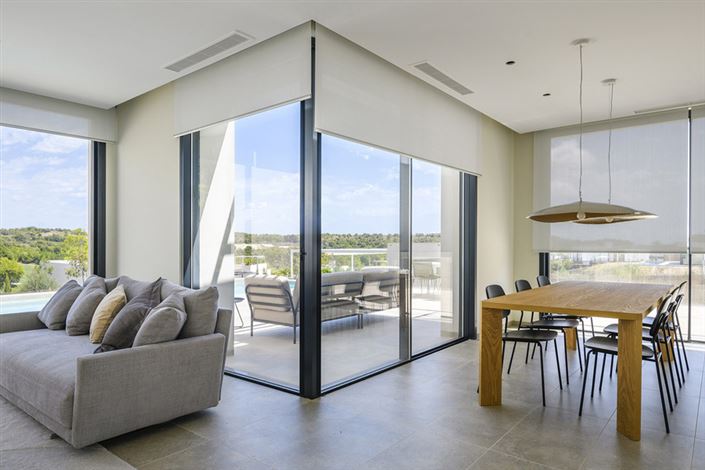 Image No.7-3 Bed Property for sale