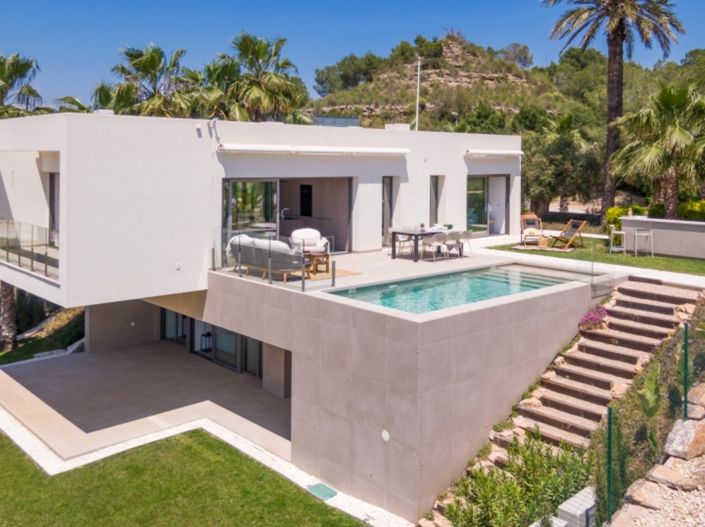 Image No.15-3 Bed Villa for sale