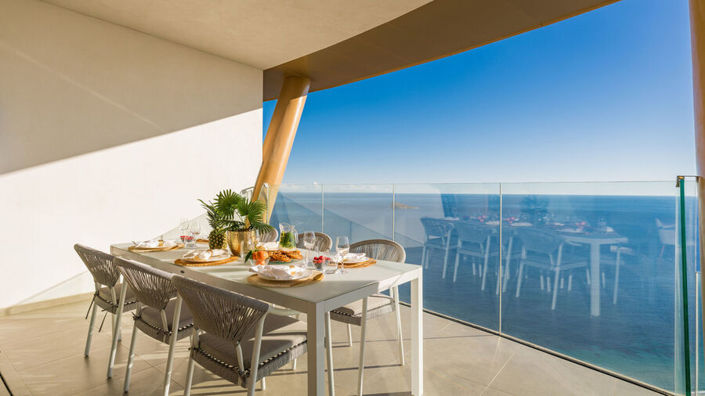 Image No.8-8 Bed Apartment for sale