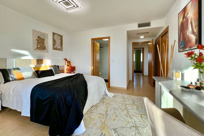 Image No.18-2 Bed Apartment for sale