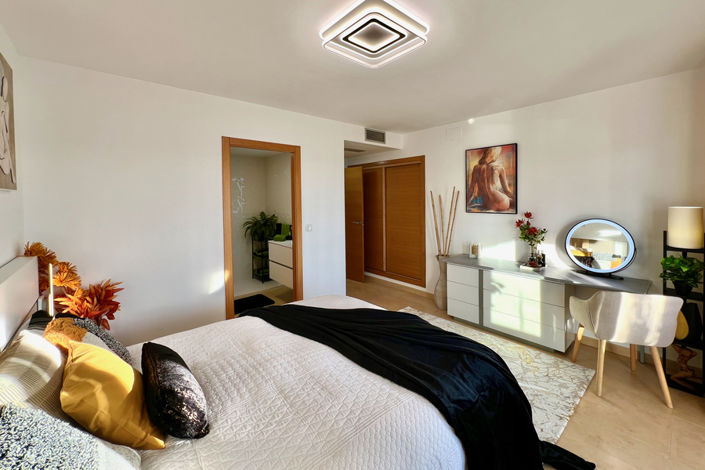 Image No.19-2 Bed Apartment for sale