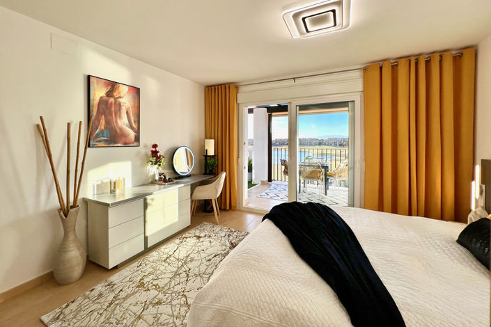 Image No.20-2 Bed Apartment for sale