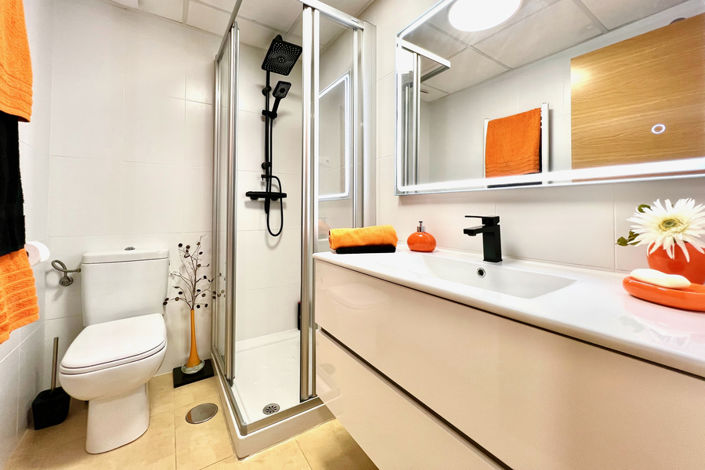 Image No.28-2 Bed Apartment for sale