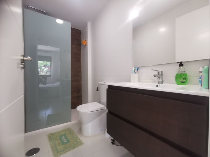 Image No.10-3 Bed Apartment for sale