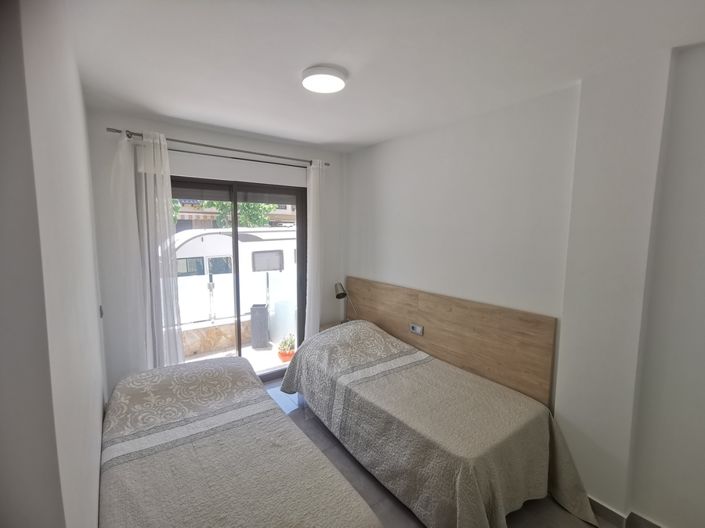 Image No.11-3 Bed Apartment for sale