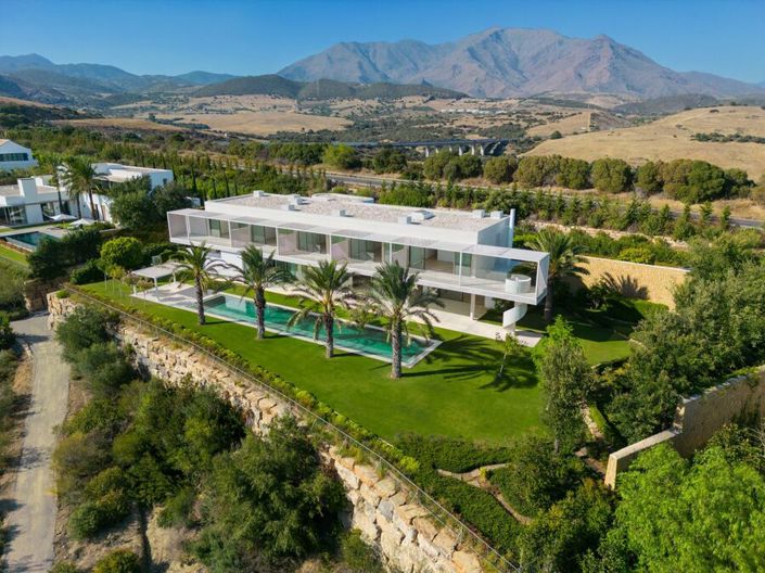 Image No.1-5 Bed Villa for sale
