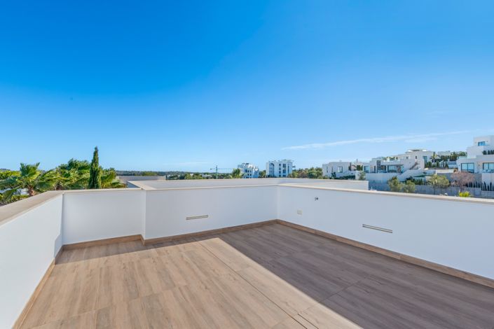 Image No.1-Villa de 4 chambres à vendre à Las Colinas Golf