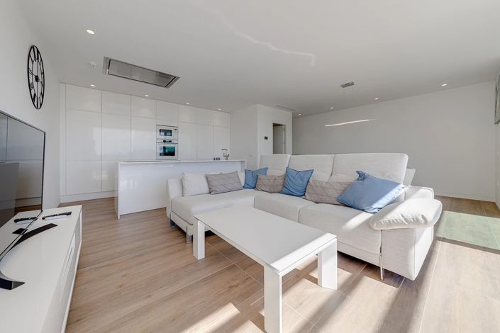 Image No.3-3 Bed Apartment for sale