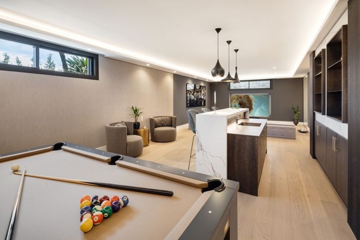 Image No.17-5 Bed Apartment for sale