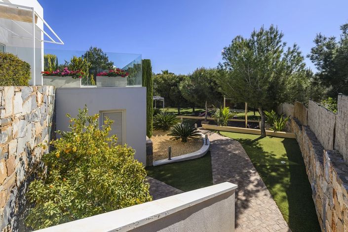 Image No.14-4 Bed Villa for sale