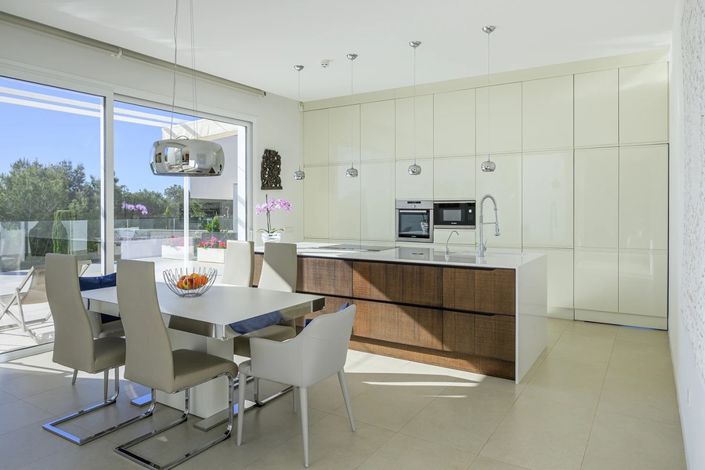 Image No.7-4 Bed Villa for sale