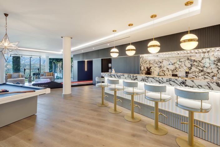 Image No.24-9 Bed Villa for sale