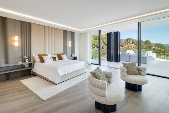 Image No.34-9 Bed Villa for sale