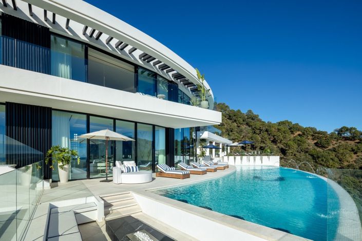 Image No.40-9 Bed Villa for sale