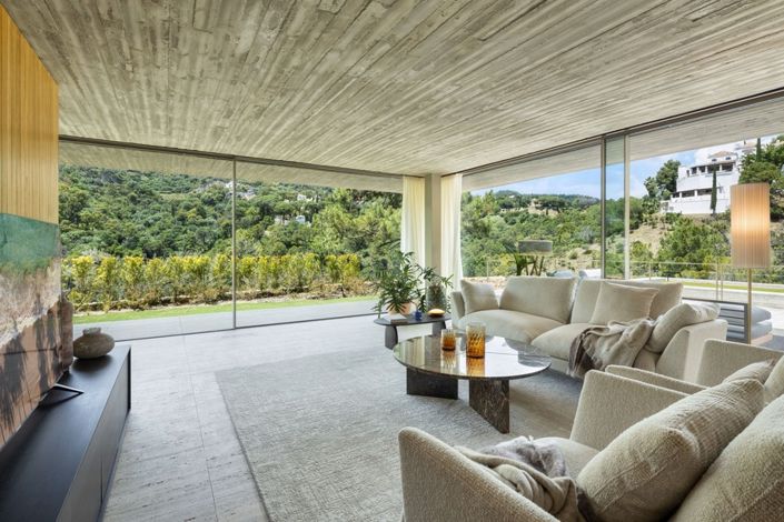 Image No.12-7 Bed Villa for sale