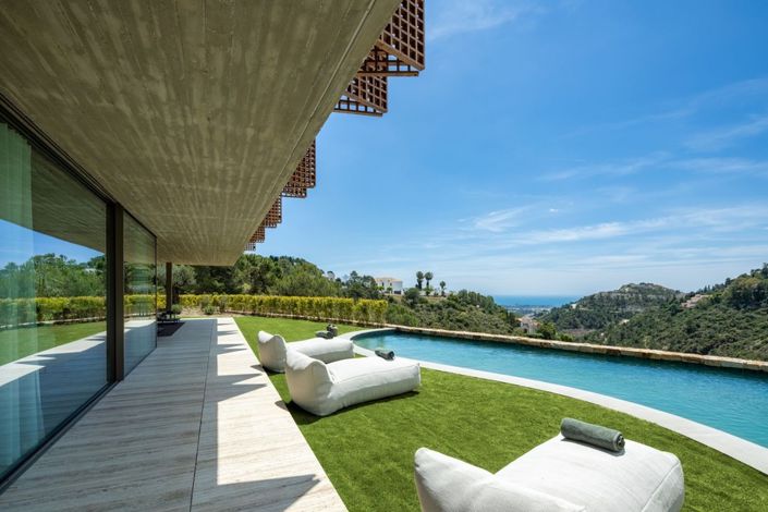 Image No.3-7 Bed Villa for sale