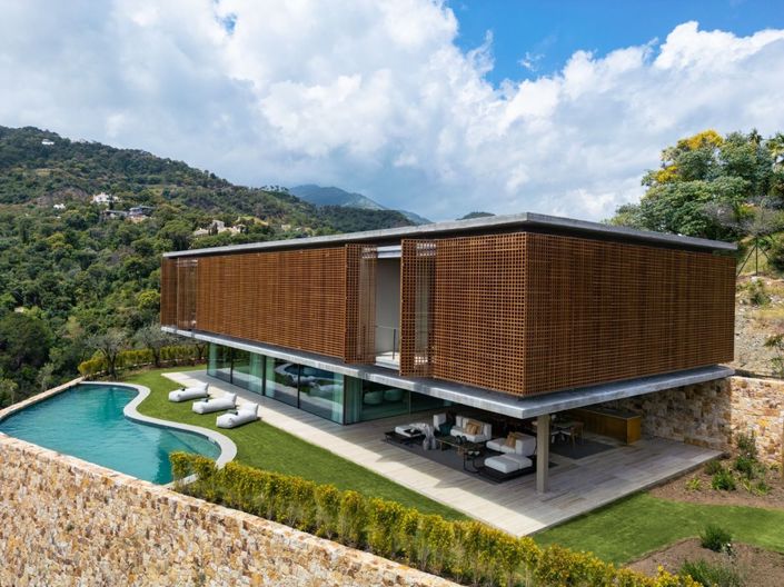 Image No.30-7 Bed Villa for sale