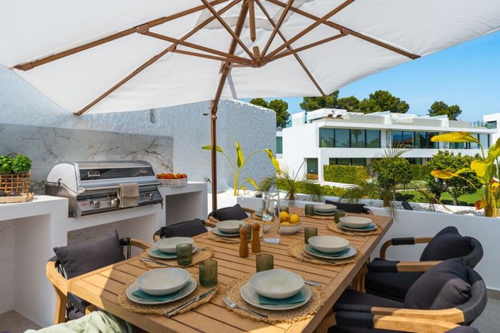 Image No.20-3 Bed Apartment for sale