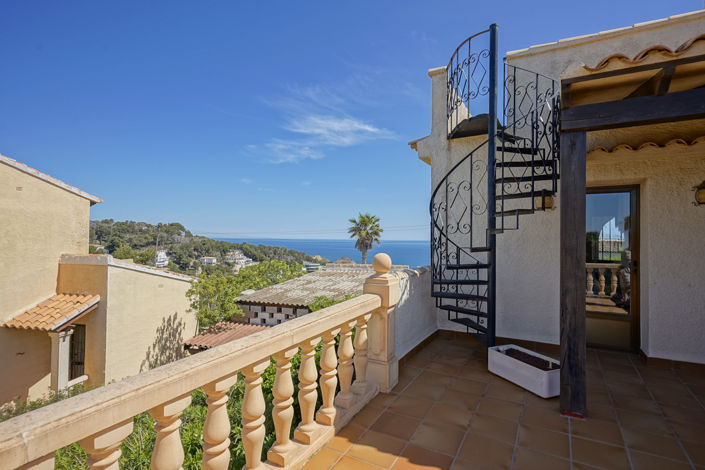 Image No.1-3 Bed Villa for sale