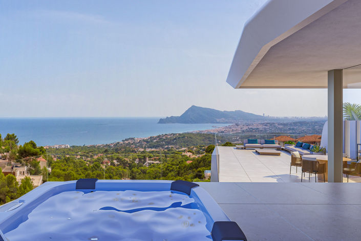 Image No.1-4 Bed Villa for sale