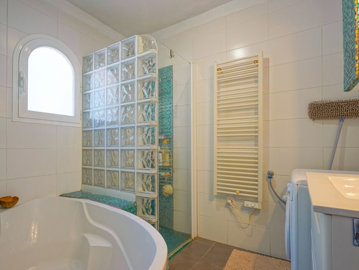 18629-villa-for-sale-in-javea-1080539-large