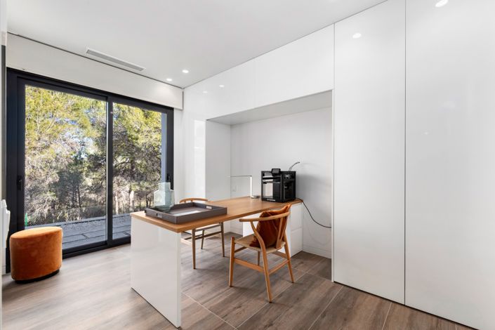 Image No.40-4 Bed Villa for sale