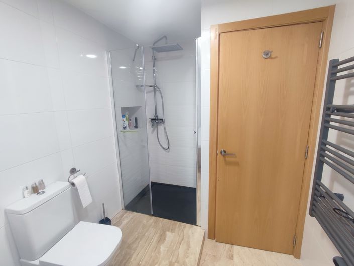 Image No.10-3 Bed Apartment for sale