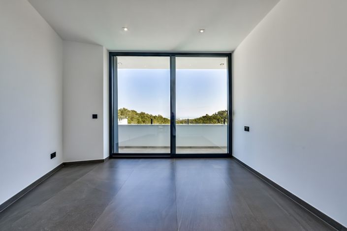 Image No.24-3 Bed Villa for sale