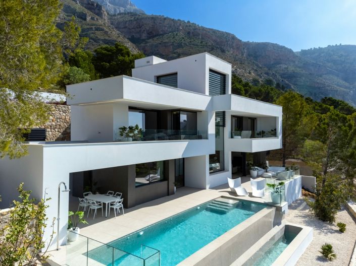 Image No.1-3 Bed Villa for sale