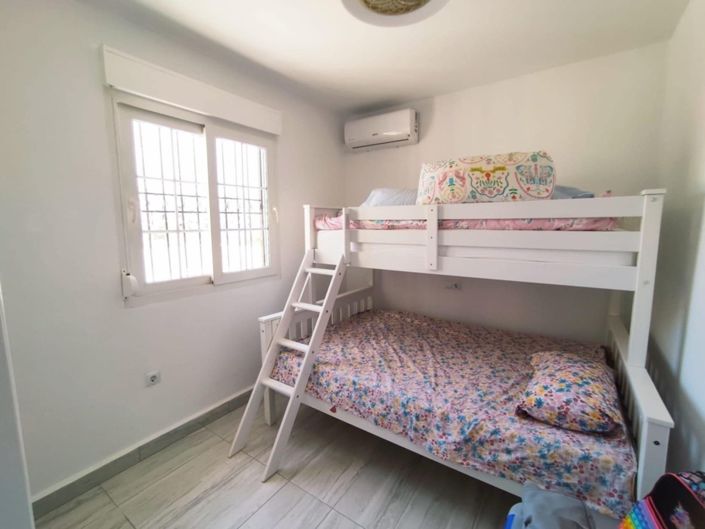 Image No.17-2 Bed Quad for sale