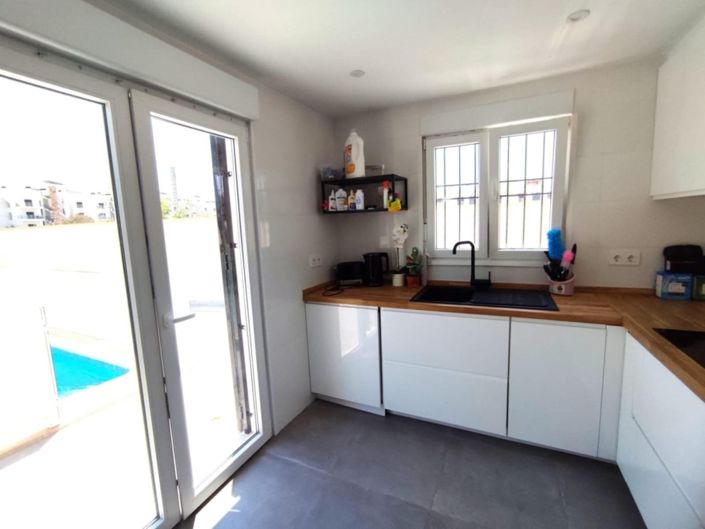 Image No.27-2 Bed Quad for sale